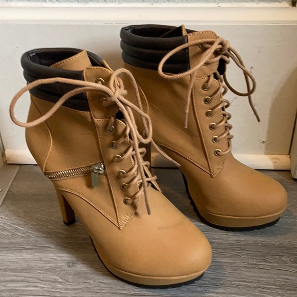 Mix No. 6 Shoes - ✨HP✨NWOT Mix No 6 Timberland Style Heel Boots